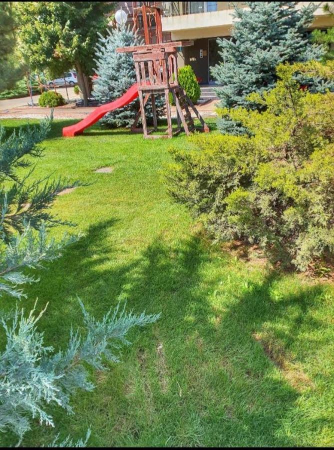 Tranzzit Airport Apartment II Otopeni Exterior foto