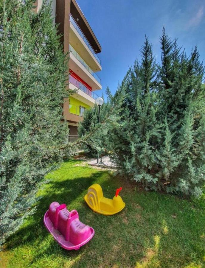 Tranzzit Airport Apartment II Otopeni Exterior foto